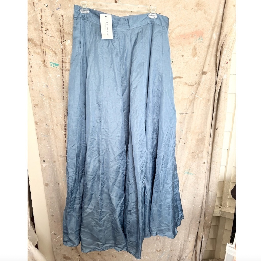 The Saree Room Lehenga Gleam Skirt
